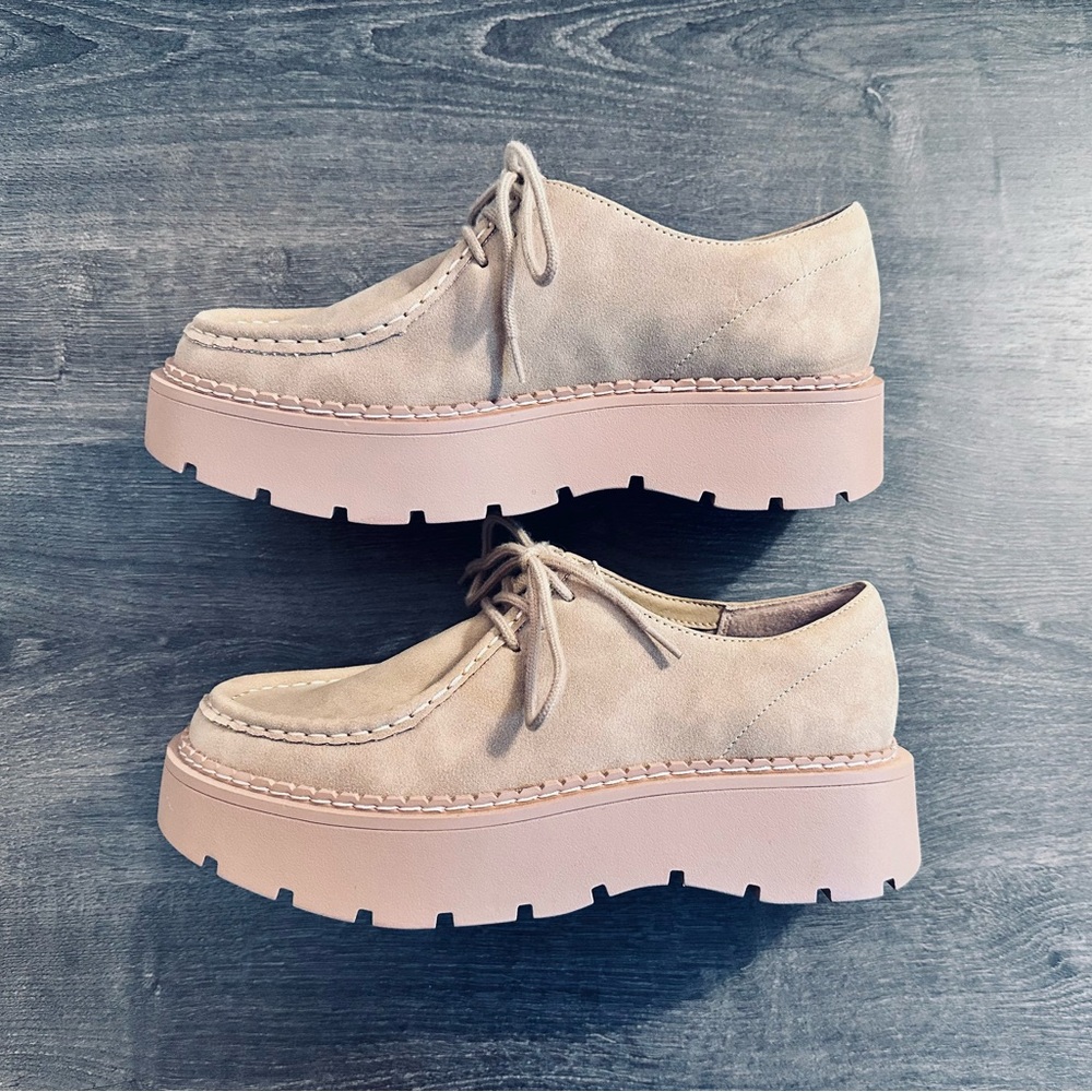 NWOT No Boundaries Moc Toe Lace-up Platform Shoe